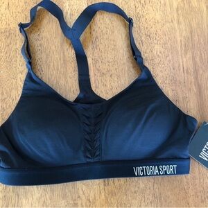 New Victoria’s Black Lightweight Sports Bra